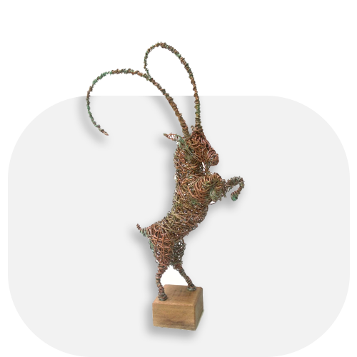 مجسمه دست ساز