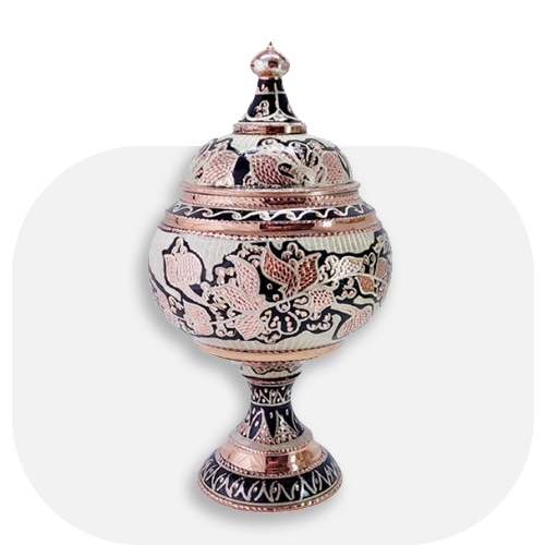 شکلات خوری سنتی