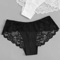 لوگوی فروشگاه لباس زیر لی لی رز