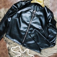 لوگوی فروشگاه پوشاک ماه