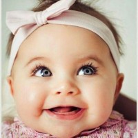 لوگوی فروشگاه سیسمونی ماه کوچولو