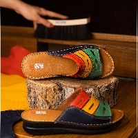 لوگوی فروشگاه چرمکده